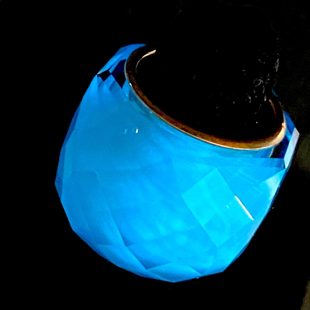Sworovski Crystal Ring - Picture 5 of 5